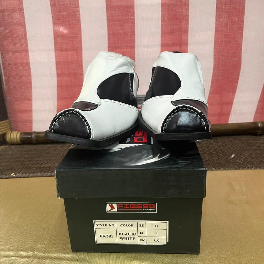 NWB FIESSO GENUINE Leather dress Shoes FI6381 BLACK WHITE